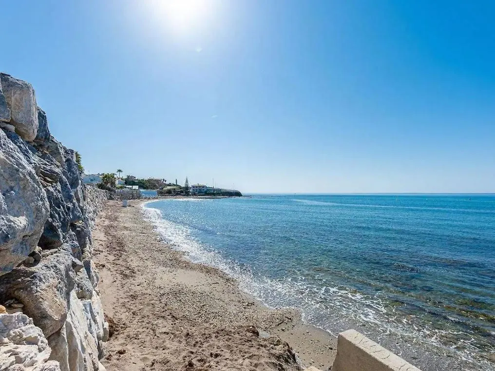 Apartamento Mohana 7 A Pie De Playa El Faro Spain