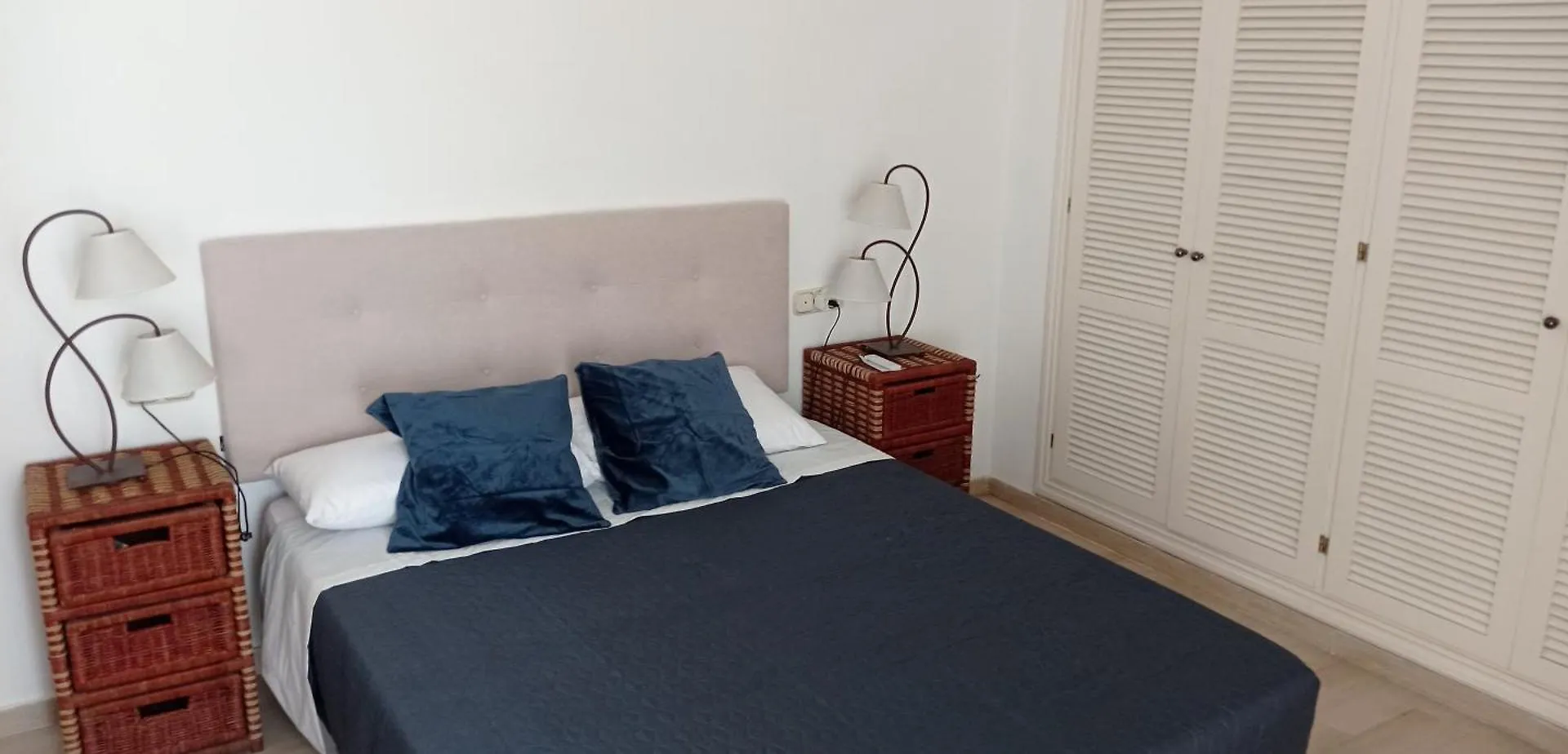 Apartment Apartamento Mohana 7 A Pie De Playa El Faro Spain